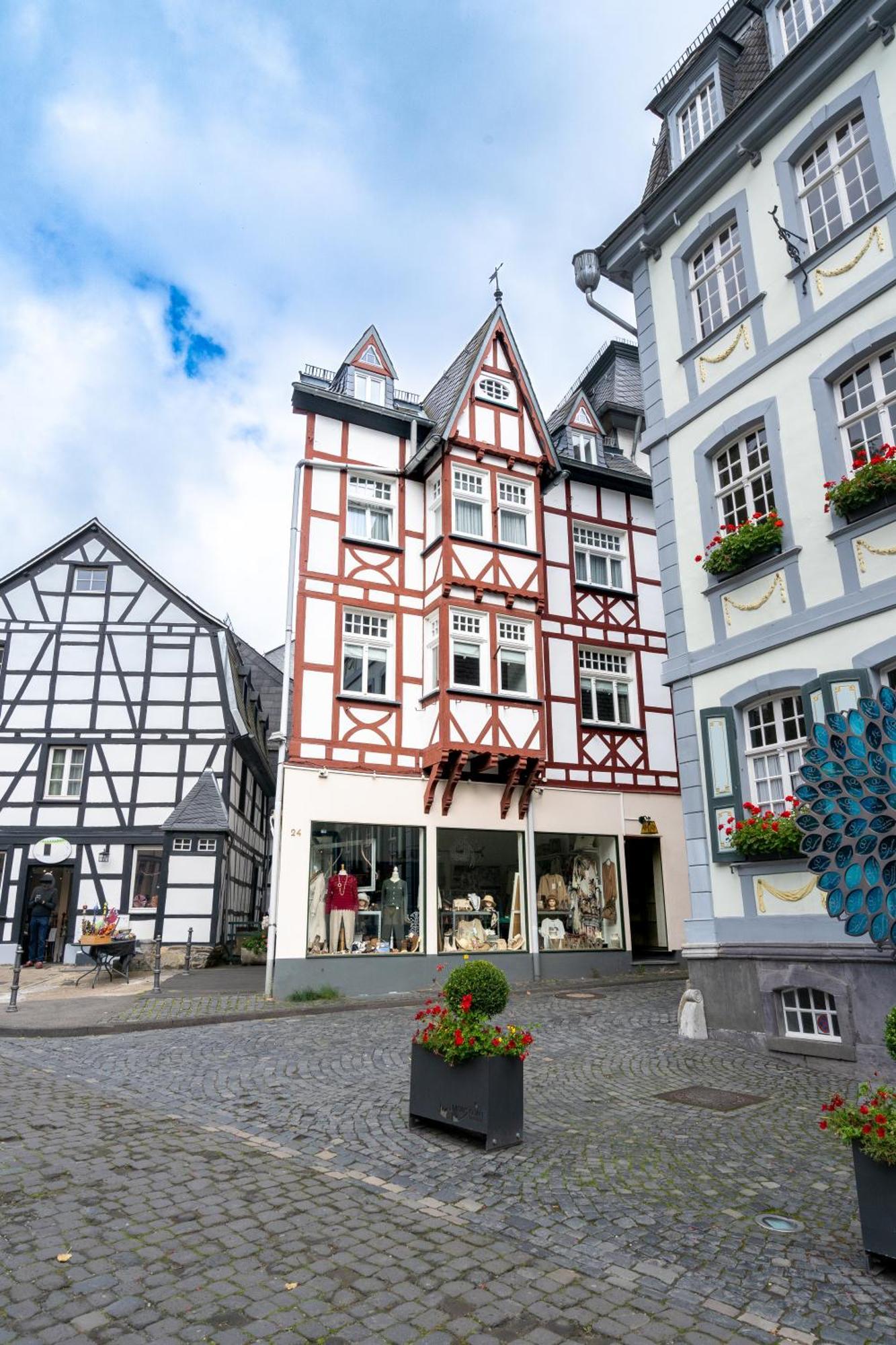 Holideis Monschau Center Apartments ภายนอก รูปภาพ